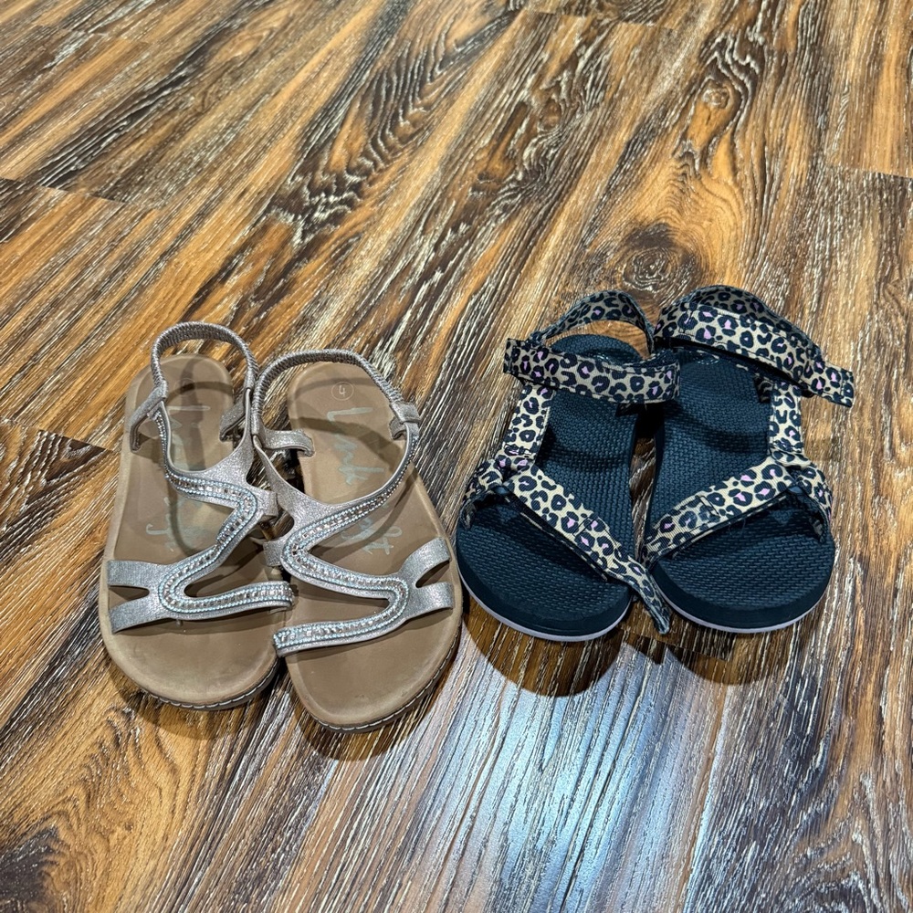 Girls Size 4 Rose Gold Beaded Sandals & Black Leopard-Print Shoes Big Kids - Picture 2 of 6